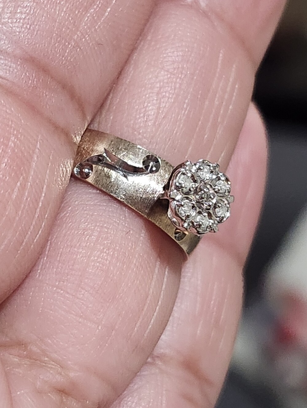 1970s GTR 10K Yellow Gold Natural Diamond Flower Cluster Wide Band Ring Size 7 - Picture 14 of 14